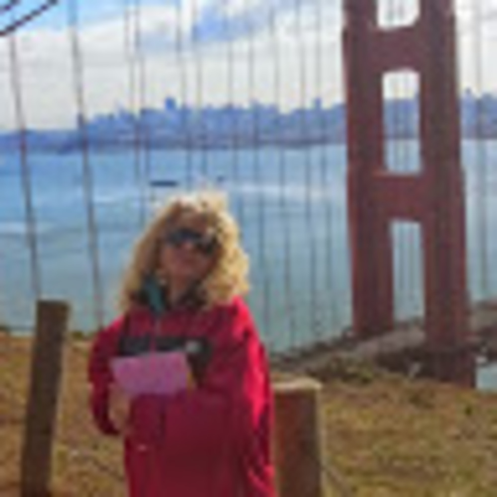 Meet your Posher, Gloria